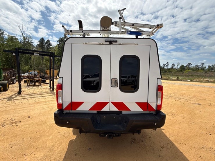 2019-ford-f250-xl-image-5