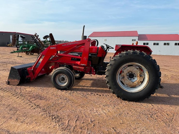 1985-case-ih-2250-image-6