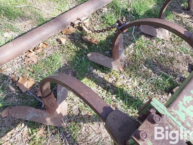 john-deere-100-image-13