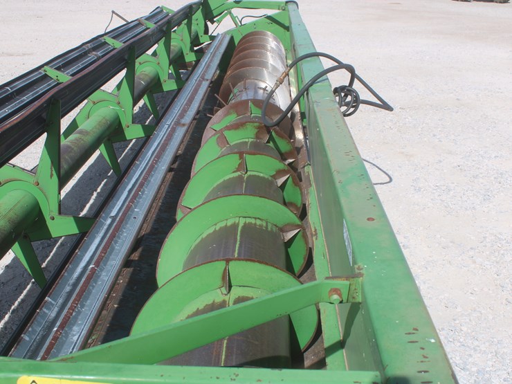 john-deere-224-image-14