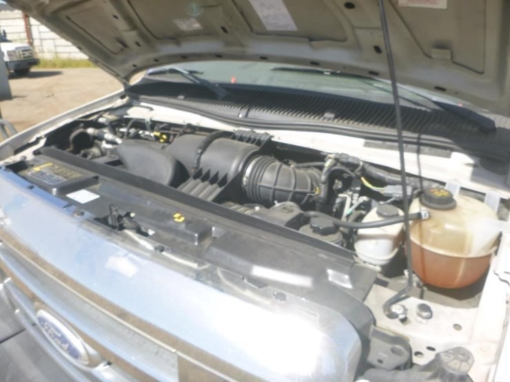 2014-ford-e450-image-11