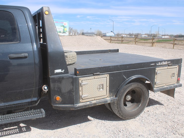 2015-dodge-3500-image-46