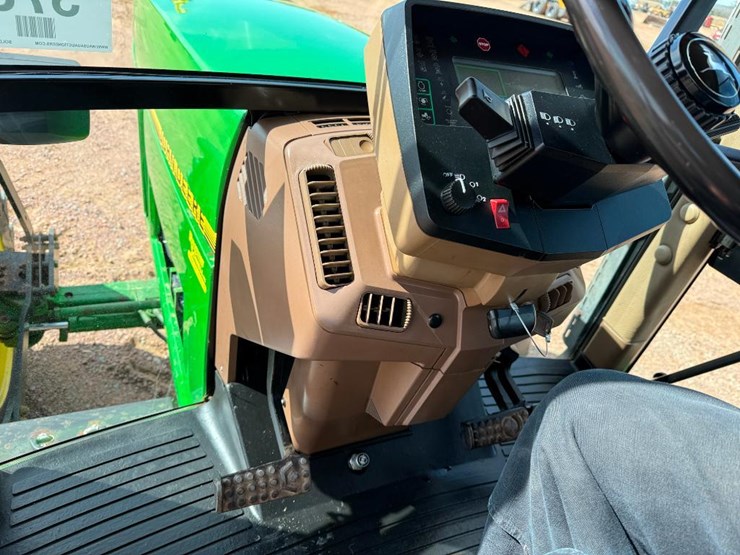 john-deere-7200-image-53