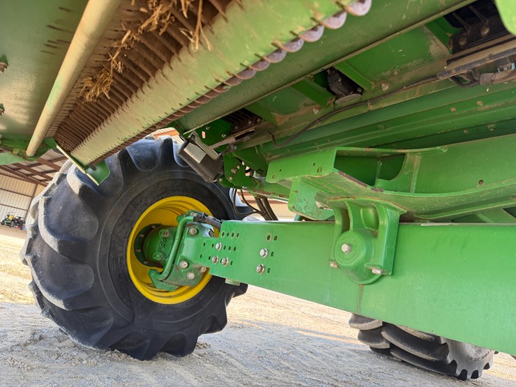 2014-john-deere-s670-image-62