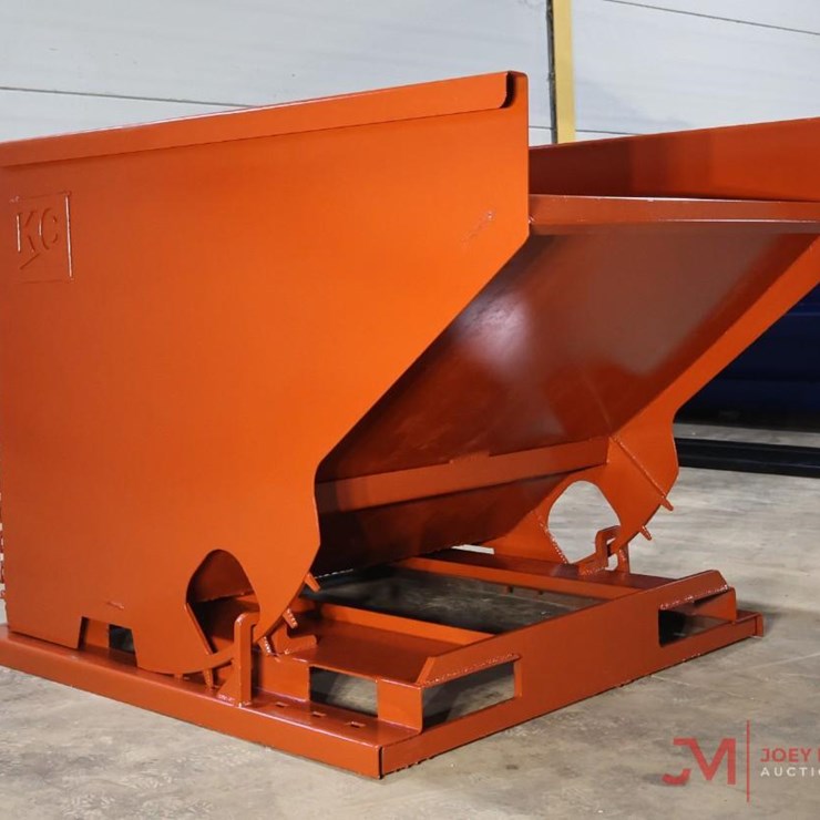1.5 CU. YD. SELF DUMPING HOPPER W/ FORK POCKETS