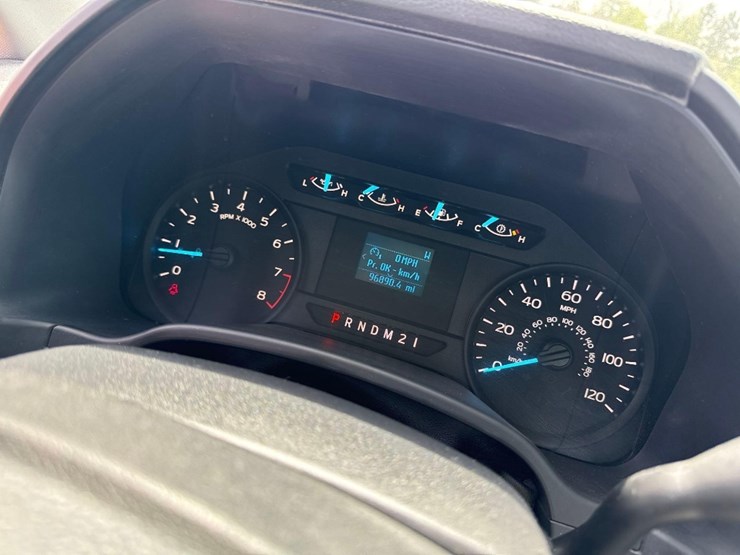2019-ford-f150-xl-image-12