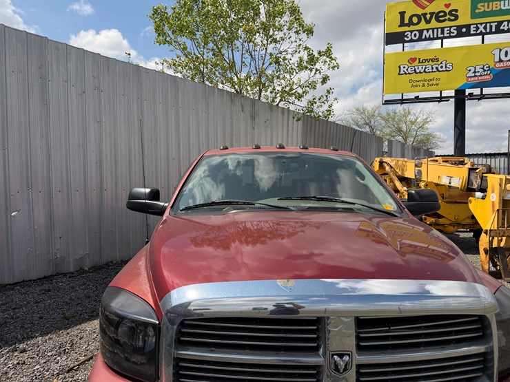 2008-dodge-2500-image-28