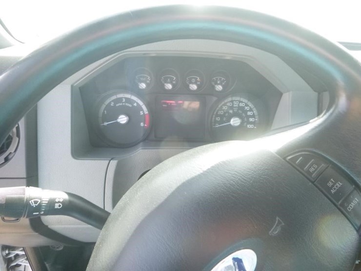 2012-ford-f650-image-13