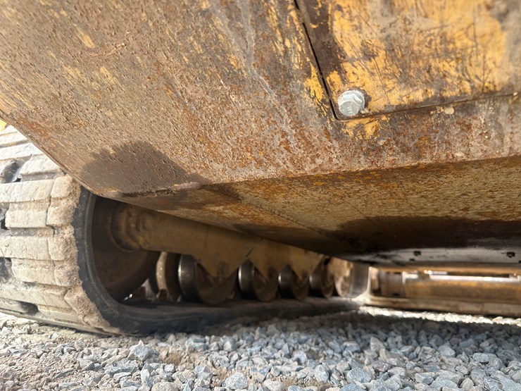 2019-caterpillar-259d3-image-51