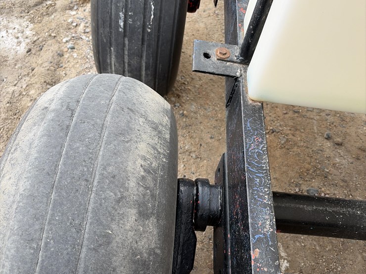 coop-750-gallon-t/a-nurse-tank-trailer-image-18