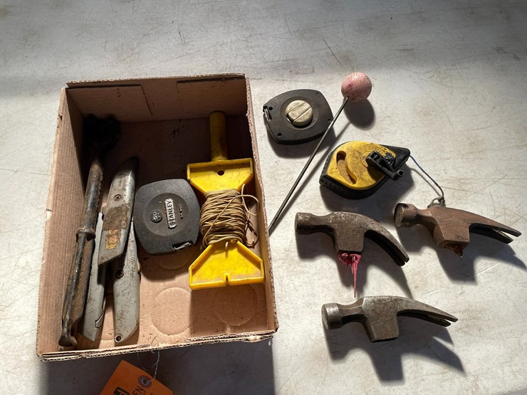 #2510-•-vintage-hammer-heads-image-1