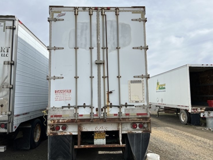 1984-alloy-tri-axle-dry-van-trailer-image-2