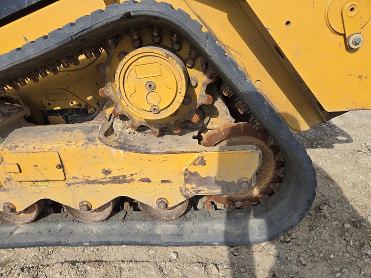 2019-caterpillar-259d3-image-52