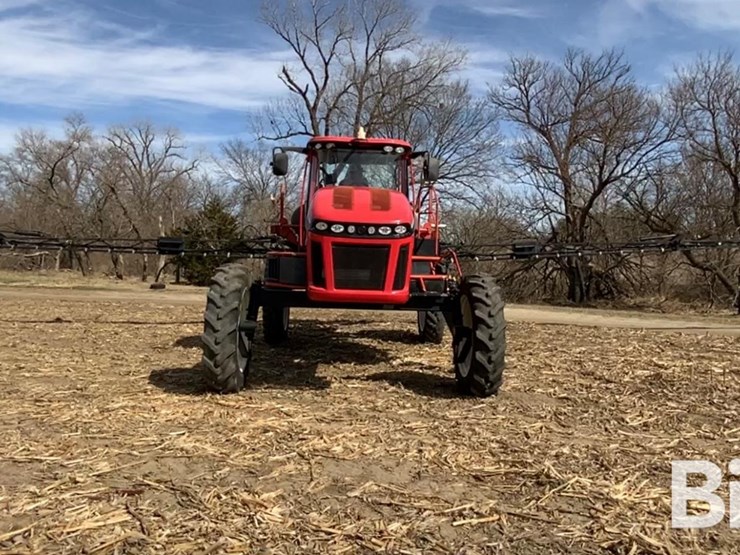 2012-apache-as720-image-12