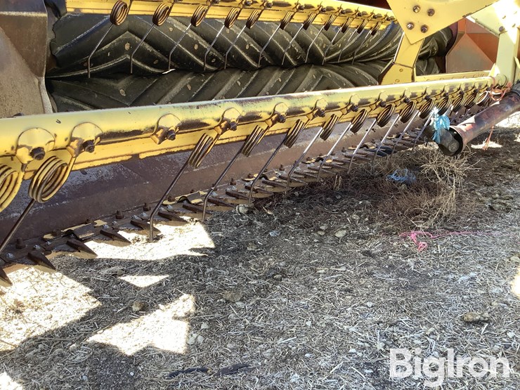 1980-new-holland-495-image-19