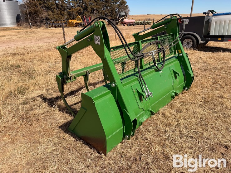 john-deere-8-image-6