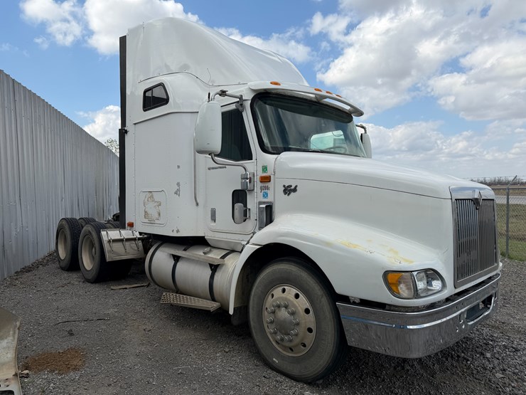 2002-international-9200i-image-2