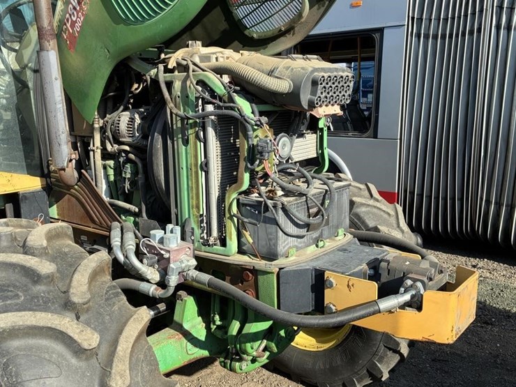 2004-john-deere-6420-image-33