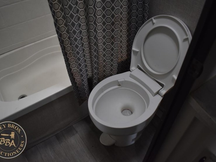 2022-jayco-jay-flight-264bh-42752-image-17