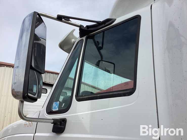 2015-international-prostar-image-16