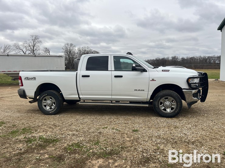 2021-ram-2500-hd-image-4