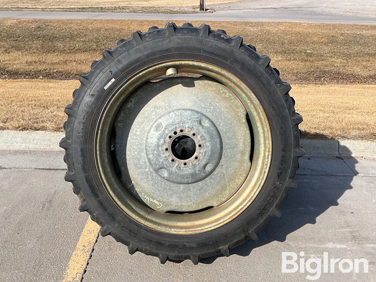 vortexx-11.2-38-pivot-tires-&-rims-image-2