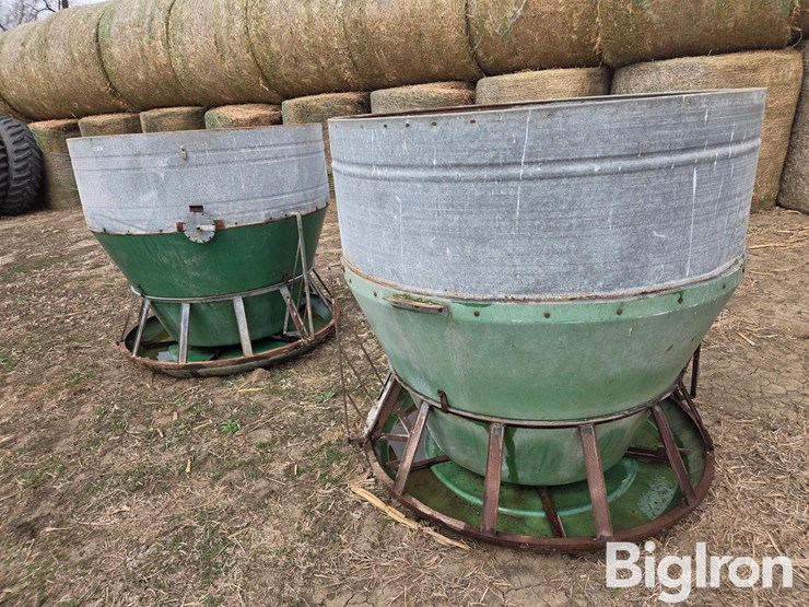 osborn-livestock-feeders-image-1