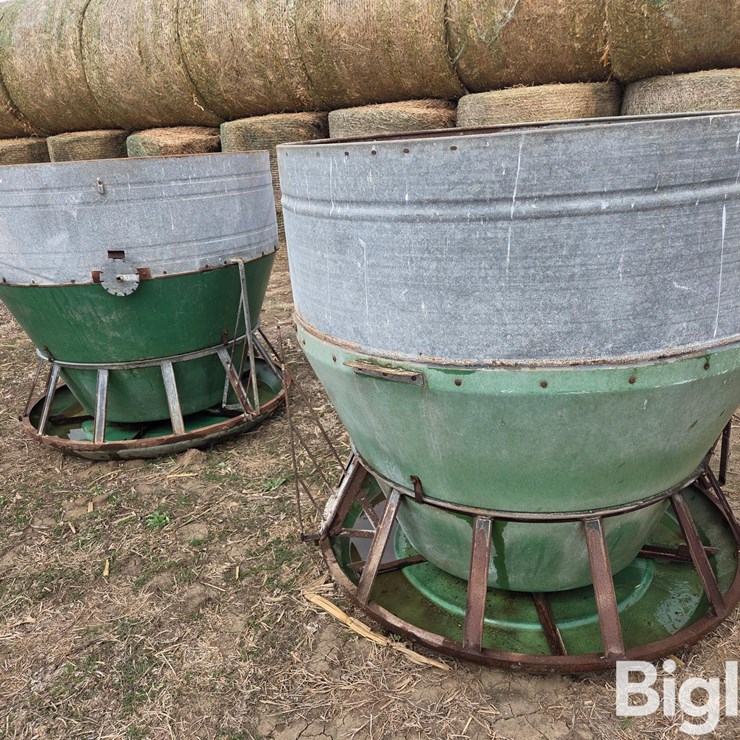 Osborn Livestock Feeders