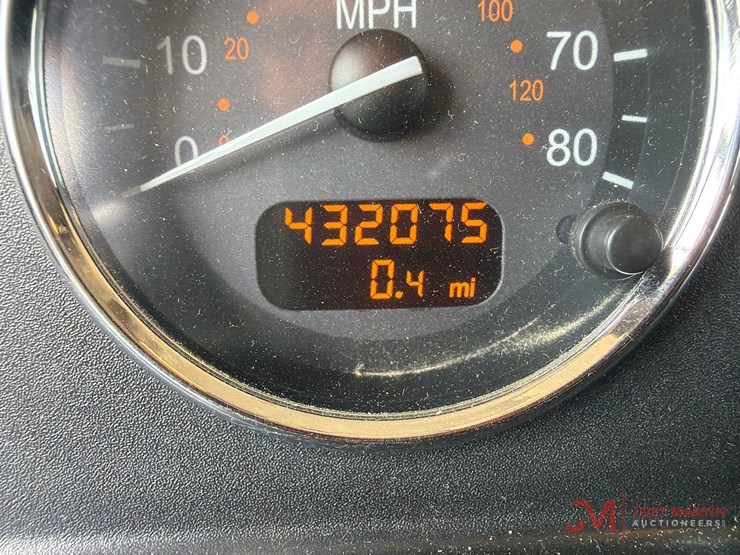 peterbiltpb337-service-truck-image-28