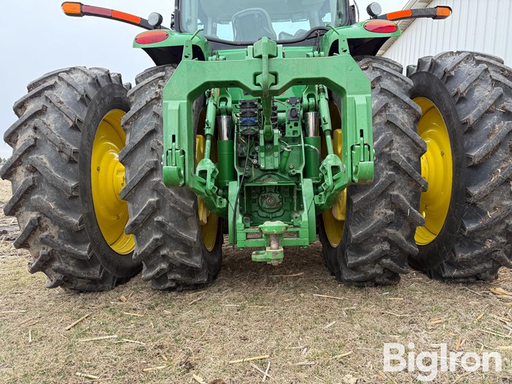 2011-john-deere-8310r-image-11