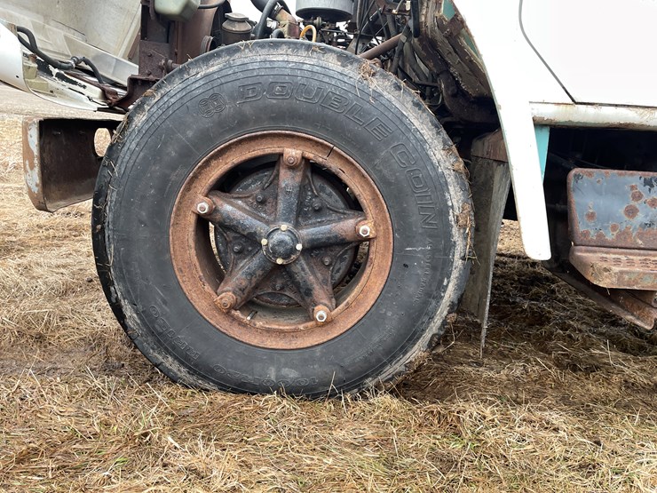 #113-•-1982-international-1754-single-axle-grain-truck-(has-wi-title)-image-79