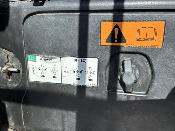 2022-bobcat-e42-image-43