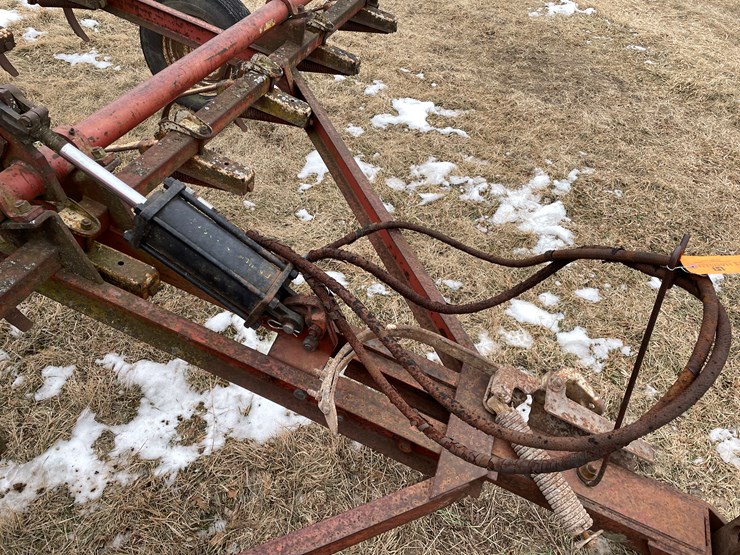 international-12-image-9