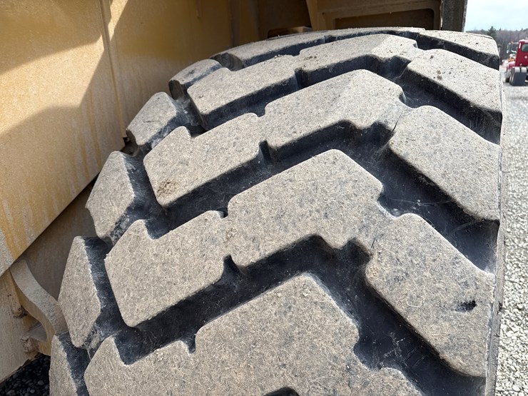 caterpillar-972-image-62