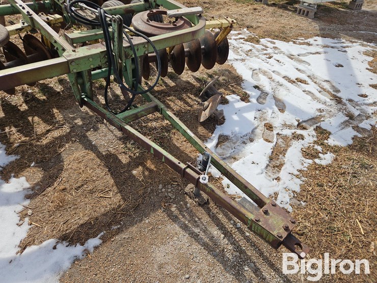 john-deere-210-image-9