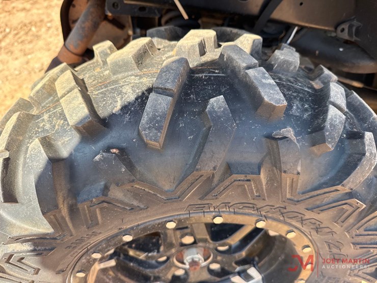 2019-john-deere-xuv-835m-utv-image-11