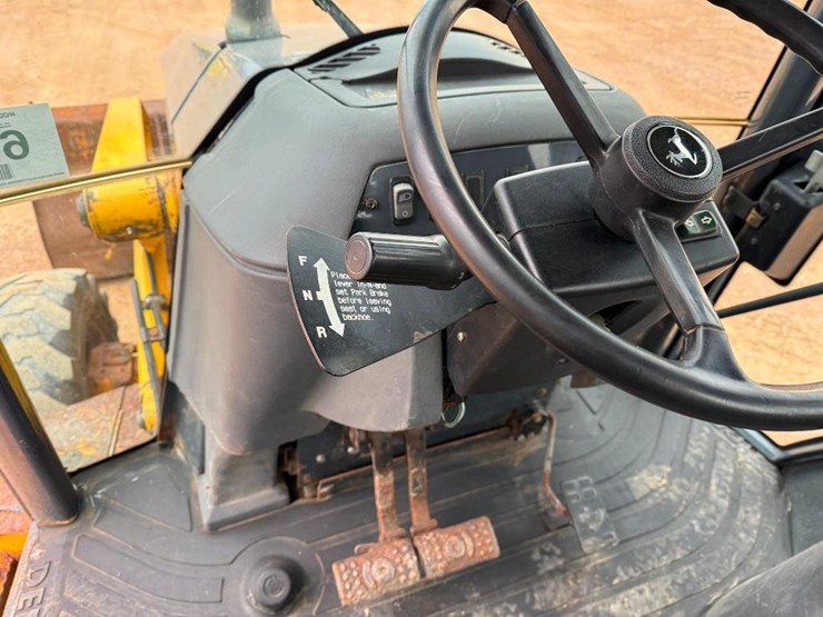john-deere-410-image-51
