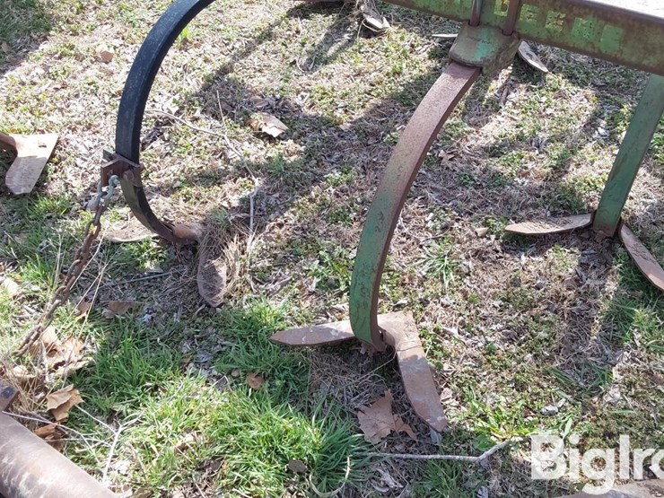 john-deere-100-image-15