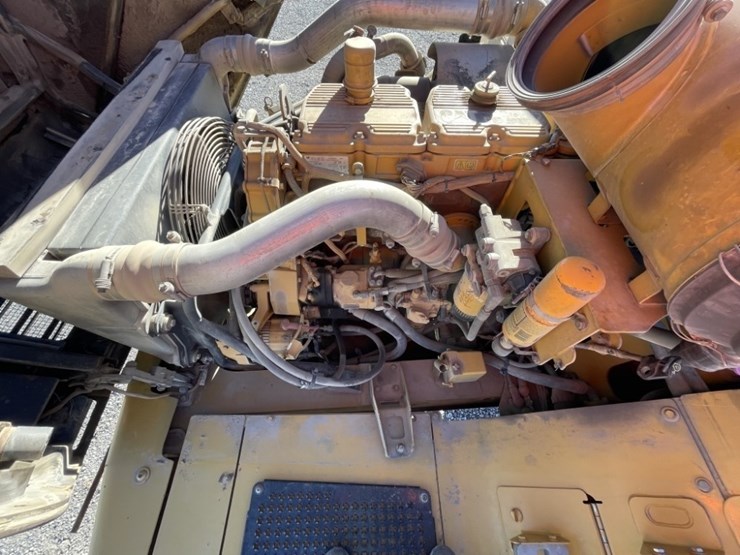 caterpillar-740-image-20