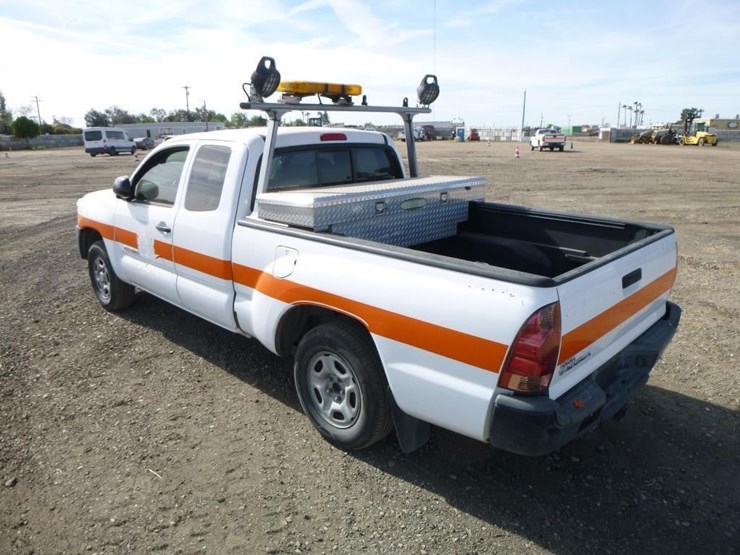 2013-toyota-tacoma-image-5