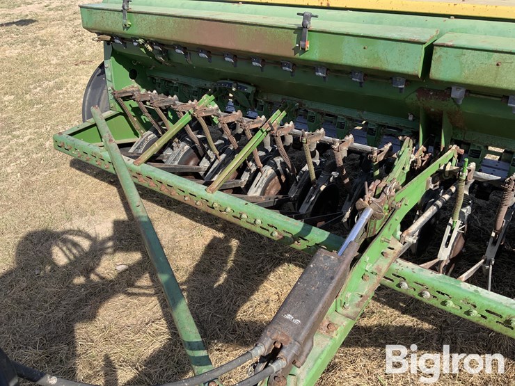 john-deere-8300-image-11