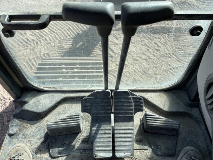 2013-komatsu-pc290-lc-10-image-50