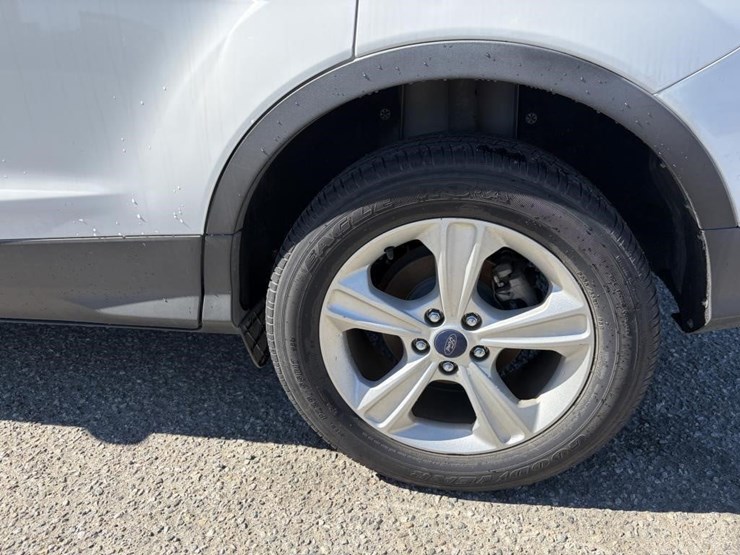 2014-ford-escape-se-image-5