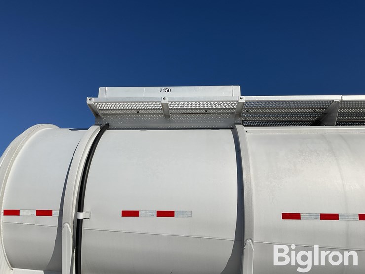 2000-custom-trailer-image-17