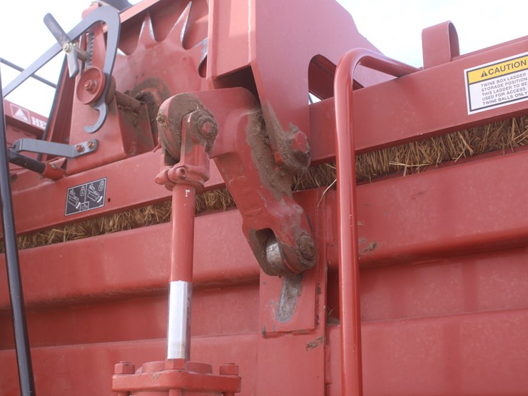 hesston-4910-image-51