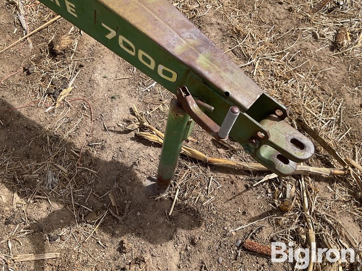 john-deere-7000-image-10
