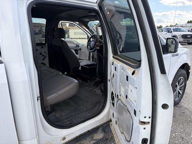 2018-ford-f150-xl-image-10