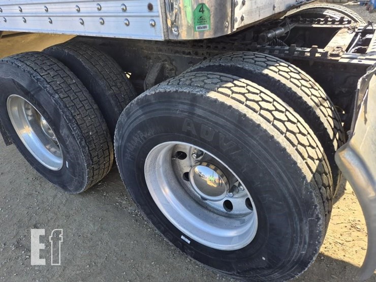 2012-mack-pinnacle-cxu613-image-7