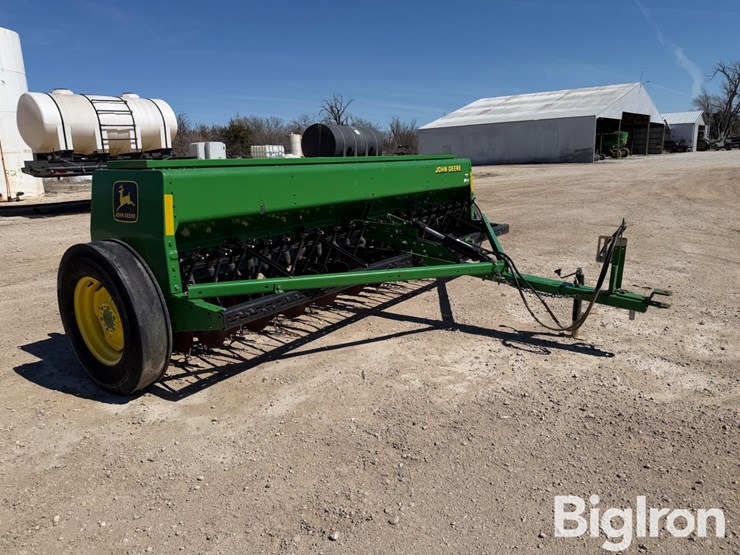 2000-john-deere-450-image-3