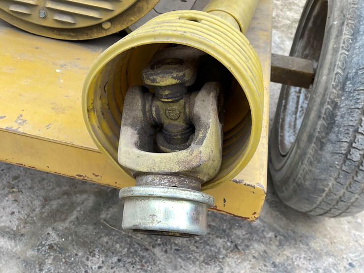 #2398-•-kato-light-pto-power-system-image-15